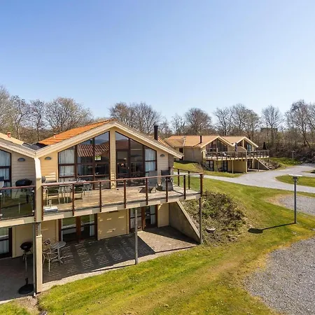 3 Bedroom Gorgeous In Holiday home *